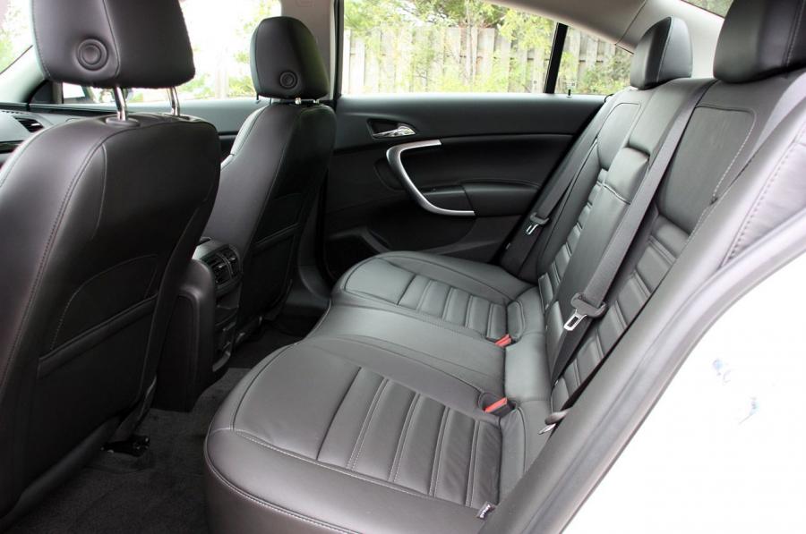  Buick Regal GS 2012 года  (фото 7 из 90)